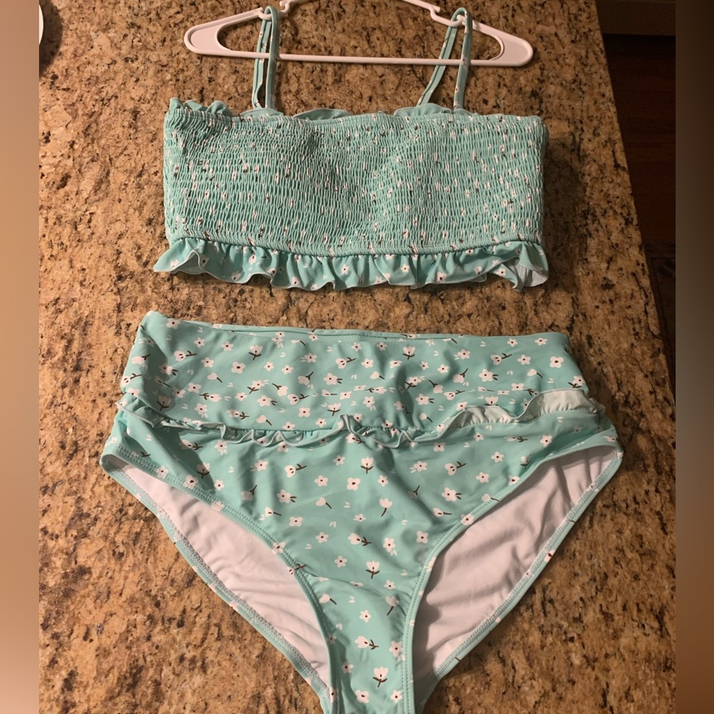 Brand new! 2 piece swimsuit size XL